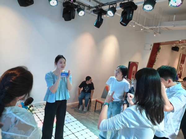 【交大光芒】交大光芒事业一部召开团建活动2.jpg 【交大光芒】交大光芒事业一部召开团建活动2.jpg